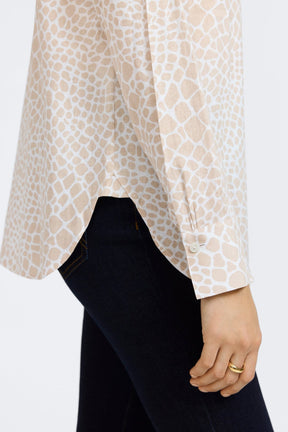 Meghan Linen Giraffe Long Sleeve Shirt