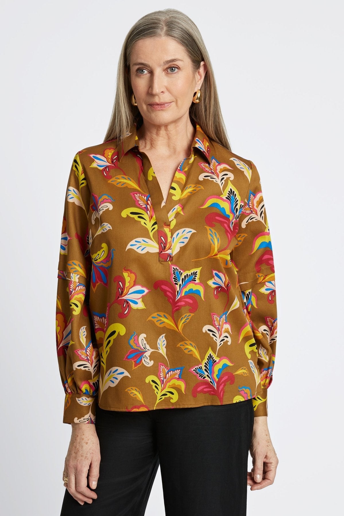 Frankie No Iron Stylized Floral Popover