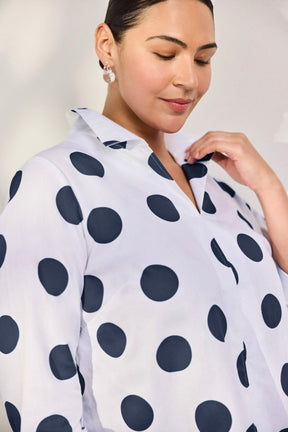 Agnes Plus Springtime Dot 3/4 Sleeve Popover Shirt