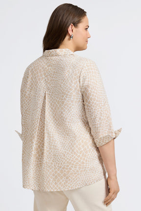 Agnes Plus Linen Giraffe 3/4 Sleeve Popover Shirt