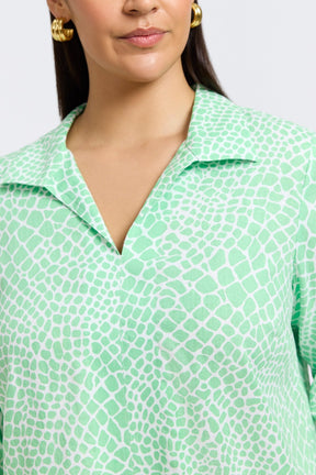 Agnes Plus Linen Giraffe 3/4 Sleeve Popover Shirt