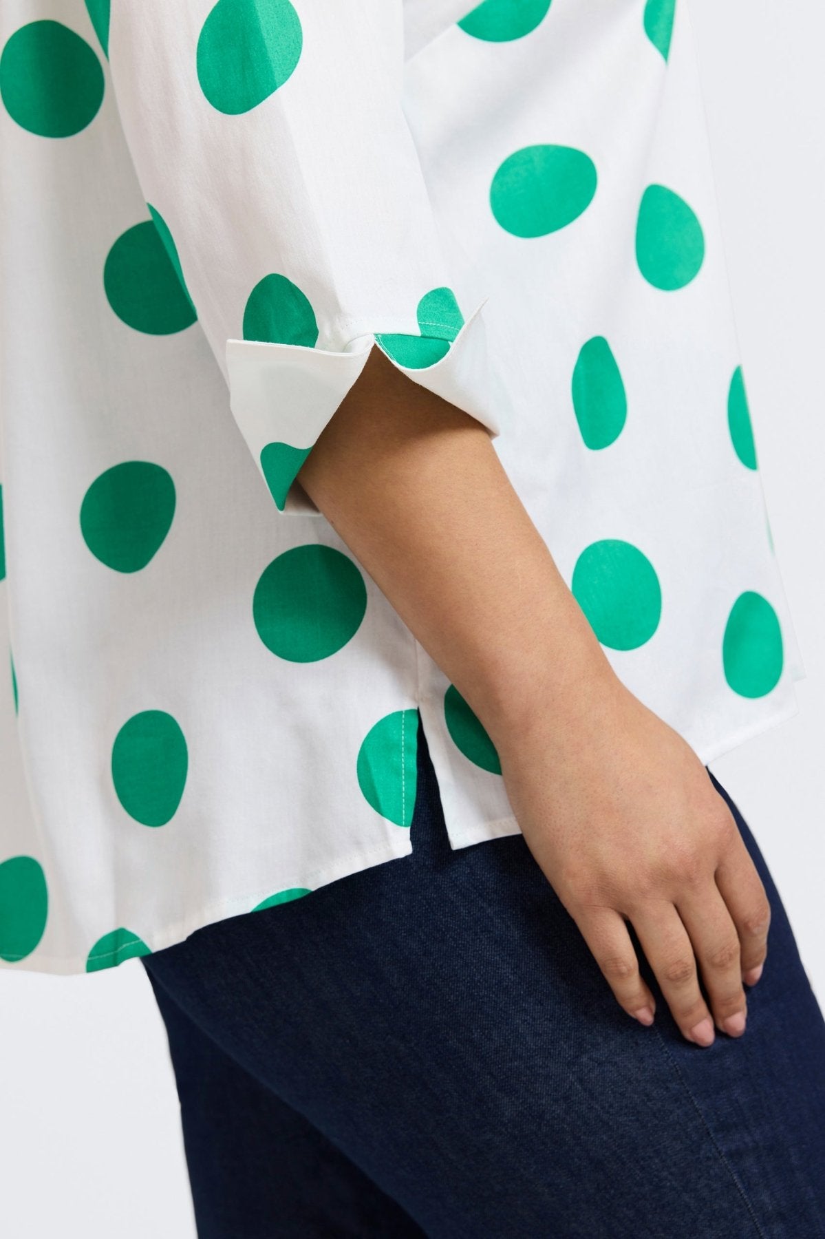 Agnes Plus Springtime Dot 3/4 Sleeve Popover Shirt